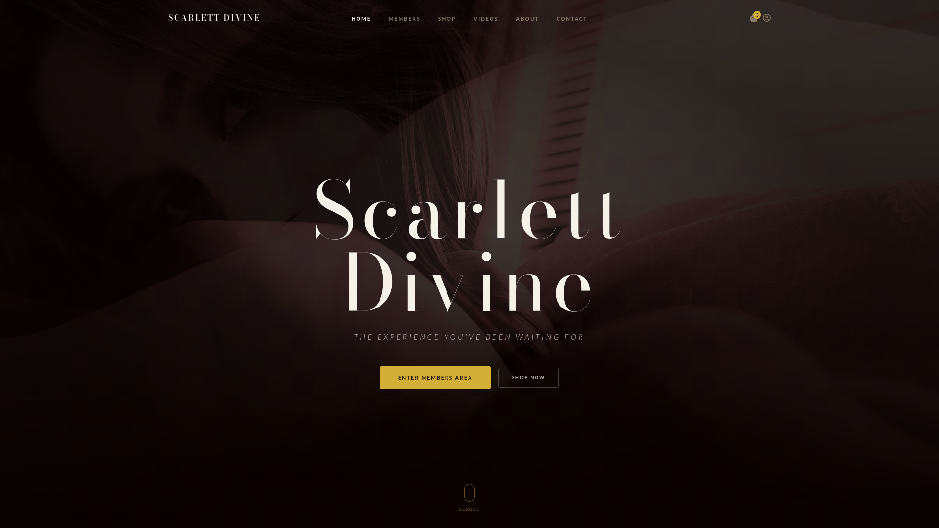Scarlett Divine – The Complete Experience